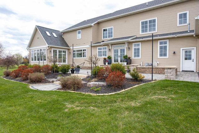 W3678 EQUESTRIAN TRAIL, Appleton, WI 54913