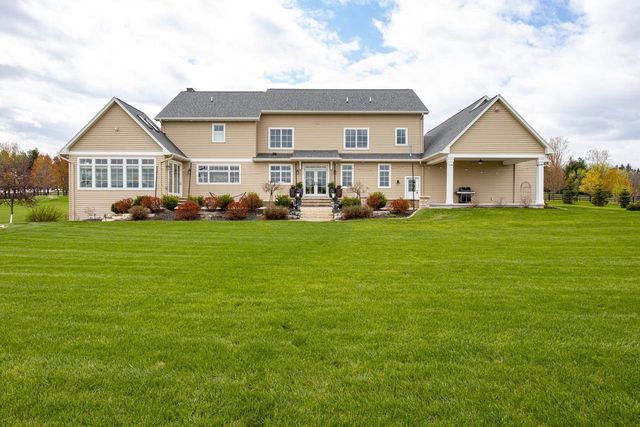 W3678 EQUESTRIAN TRAIL, Appleton, WI 54913