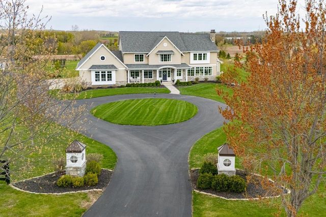 W3678 EQUESTRIAN TRAIL, Appleton, WI 54913