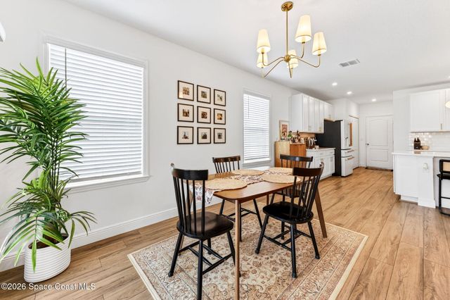 2530 Roygaris Street NW, Palm Bay, FL 32907