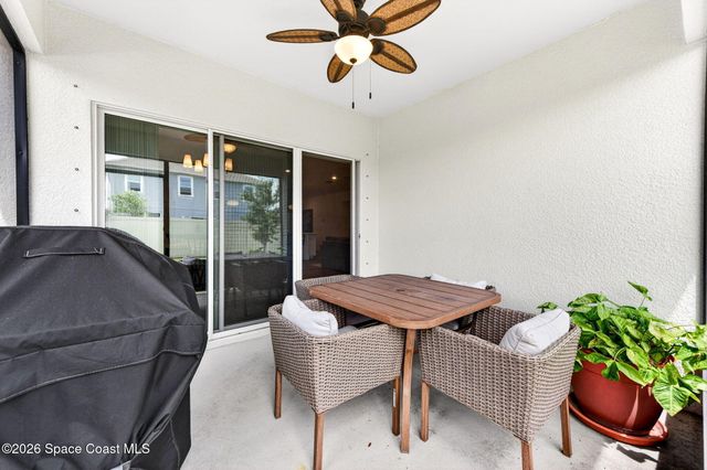 2530 Roygaris Street NW, Palm Bay, FL 32907
