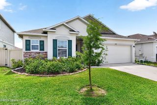 2530 Roygaris Street NW, Palm Bay, FL 32907
