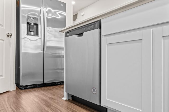 942 Maricopa Street, Tulare, CA 93274