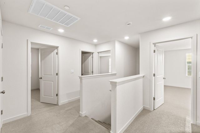 942 Maricopa Street, Tulare, CA 93274