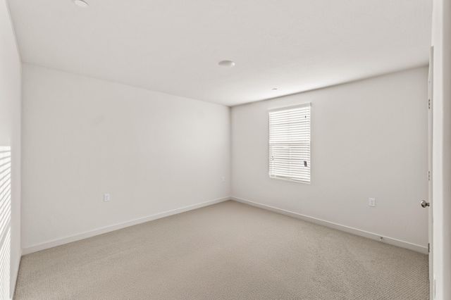 942 Maricopa Street, Tulare, CA 93274