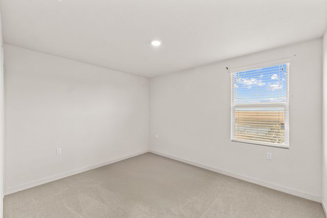 942 Maricopa Street, Tulare, CA 93274