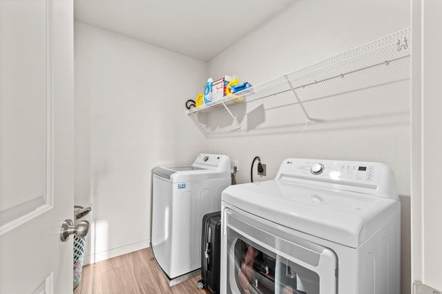 942 Maricopa Street, Tulare, CA 93274