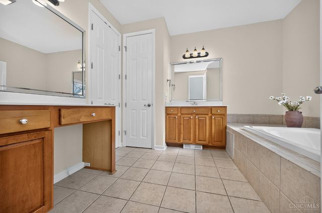 9617 Stonemasters Drive, Symmes Twp, OH 45140