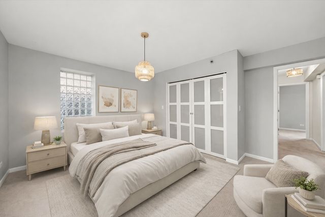 2208 W DIVERSEY Avenue S, Chicago, IL 60647