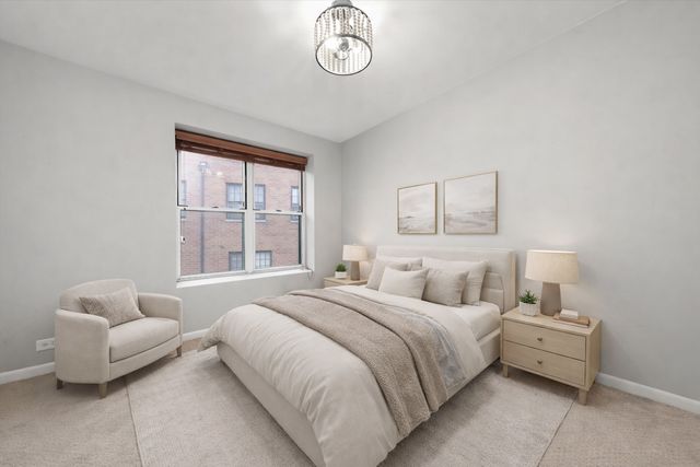 2208 W DIVERSEY Avenue S, Chicago, IL 60647