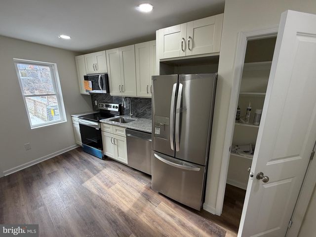 217 KRAMS AVE, Philadelphia, PA 19127