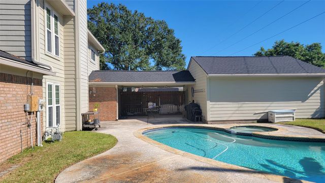 16003 Pinyon Creek Drive, Houston, TX 77095