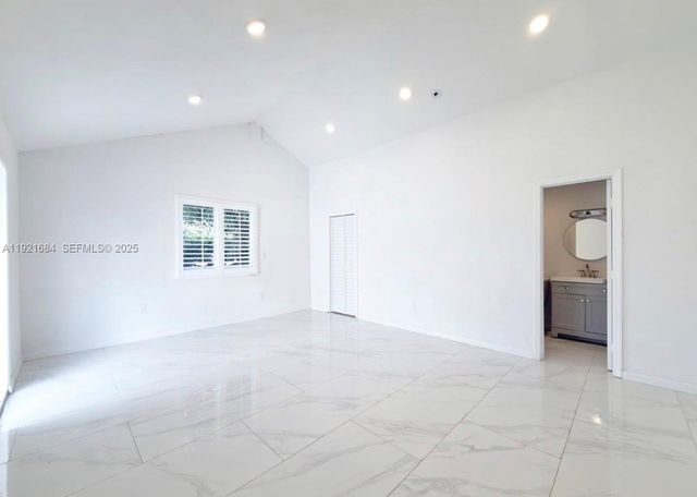 2845 SW 67th Ave, Miami, FL 33155