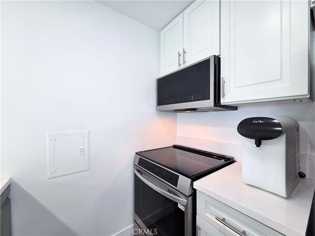 5585 E Pacific Coast Highway 240, Long Beach, CA 90804