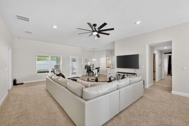 5462 NW Scepter Drive, Port St. Lucie, FL 34983