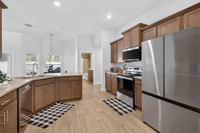 5462 NW Scepter Drive, Port St. Lucie, FL 34983