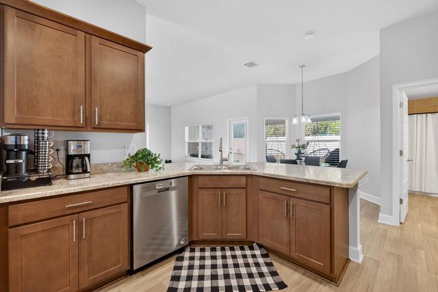 5462 NW Scepter Drive, Port St. Lucie, FL 34983