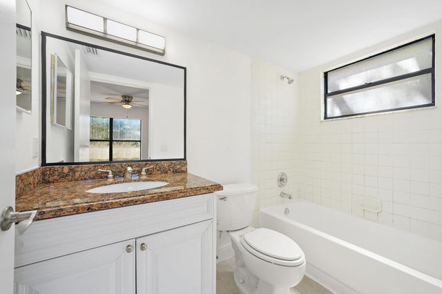 1661 Balfour Point Drive B, West Palm Beach, FL 33411