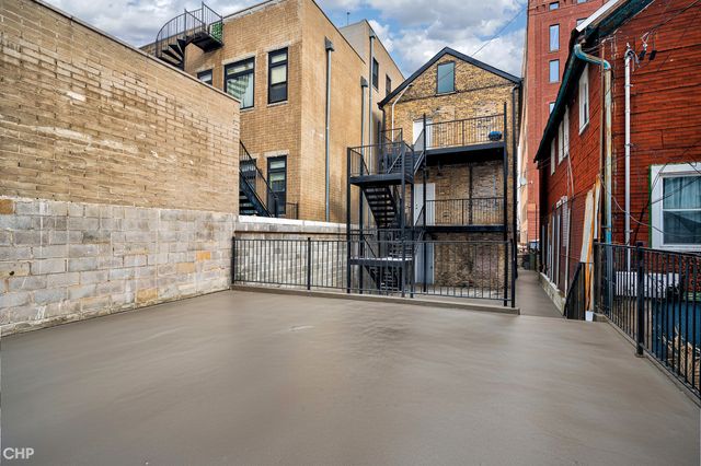 1716 S Clinton Street, Chicago, IL 60616