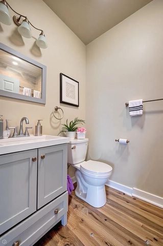 1716 S Clinton Street, Chicago, IL 60616