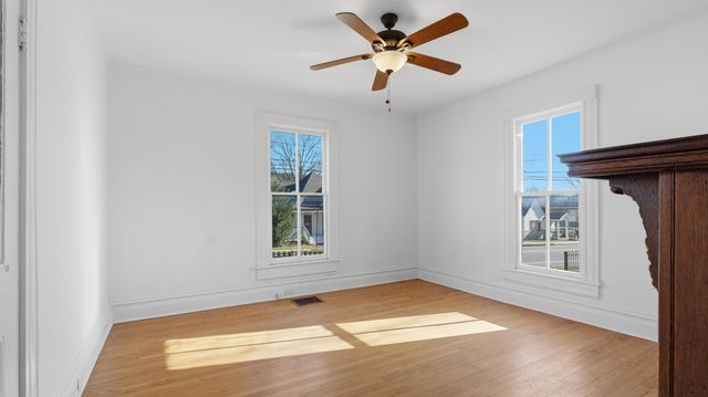 4901 Saint Elmo Avenue, Chattanooga, TN 37409