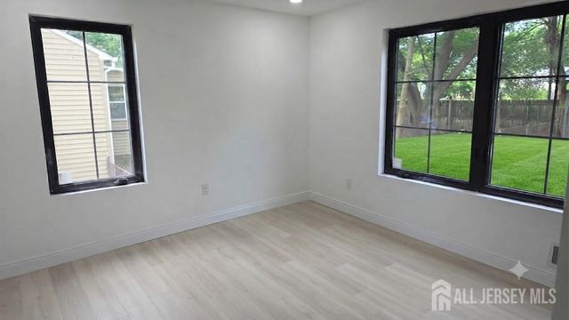 10 Poe Avenue, Franklin Twsp, NJ 08873
