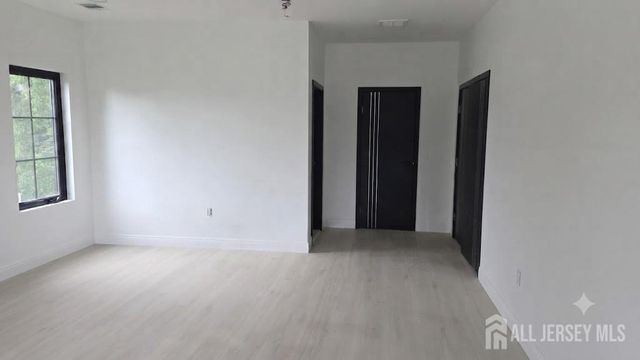 10 Poe Avenue, Franklin Twsp, NJ 08873