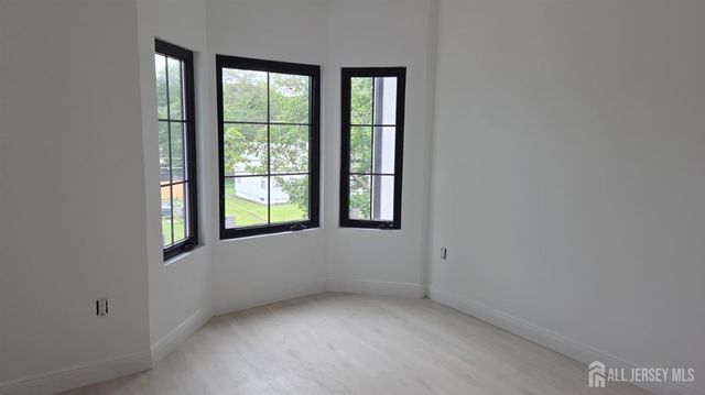 10 Poe Avenue, Franklin Twsp, NJ 08873