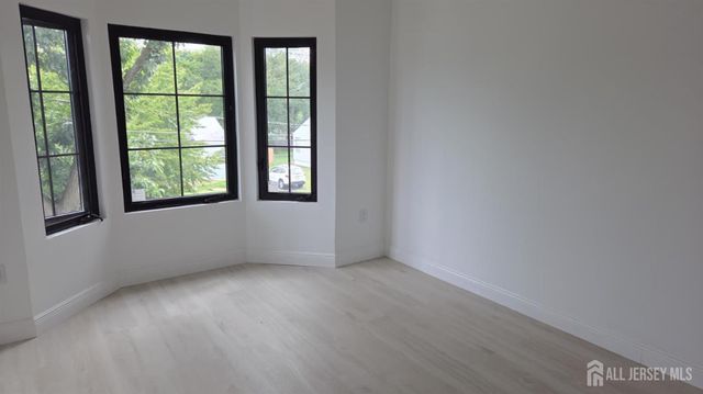10 Poe Avenue, Franklin Twsp, NJ 08873