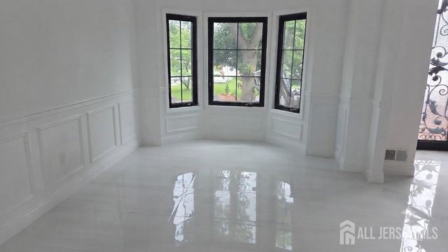 10 Poe Avenue, Franklin Twsp, NJ 08873