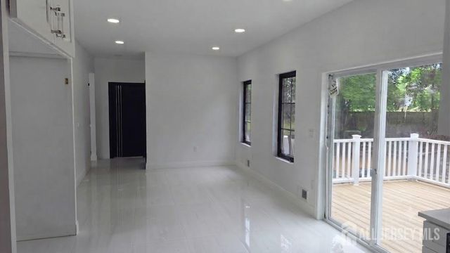10 Poe Avenue, Franklin Twsp, NJ 08873