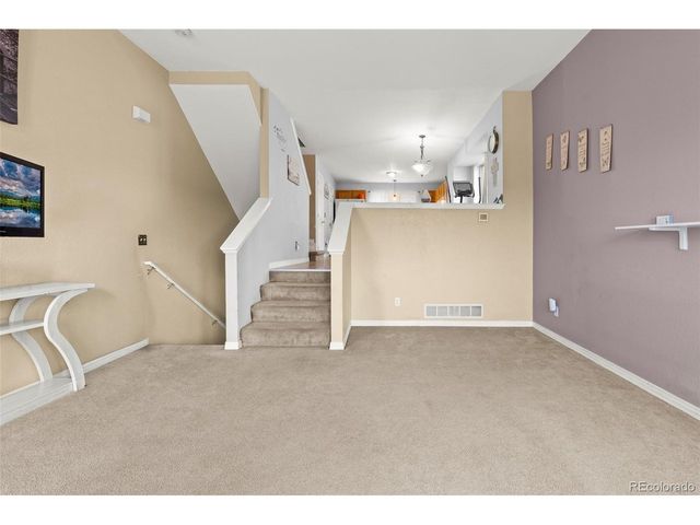 121 8th St, Frederick, CO 80530