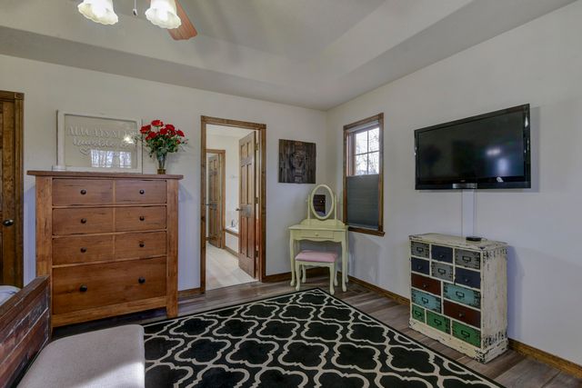 368 Whitfield Lane, Hollister, MO 65672