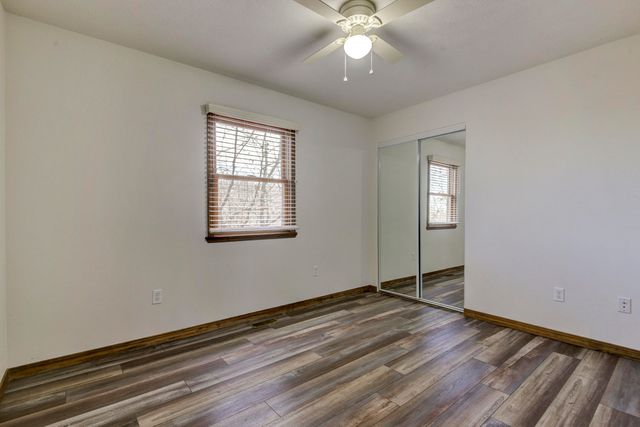 368 Whitfield Lane, Hollister, MO 65672