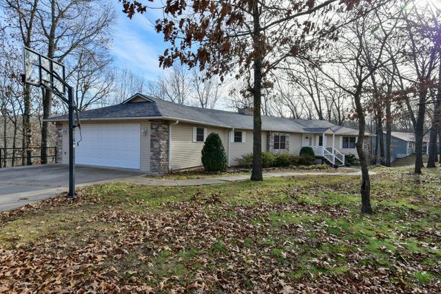 368 Whitfield Lane, Hollister, MO 65672