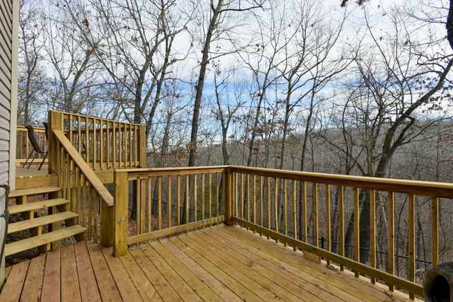 368 Whitfield Lane, Hollister, MO 65672