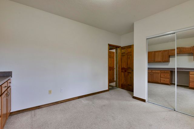 368 Whitfield Lane, Hollister, MO 65672