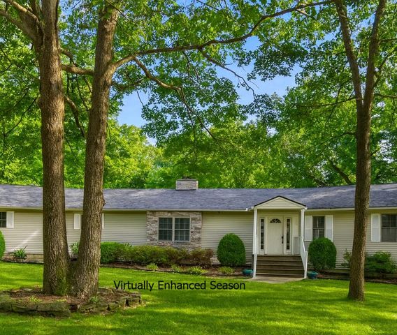 368 Whitfield Lane, Hollister, MO 65672