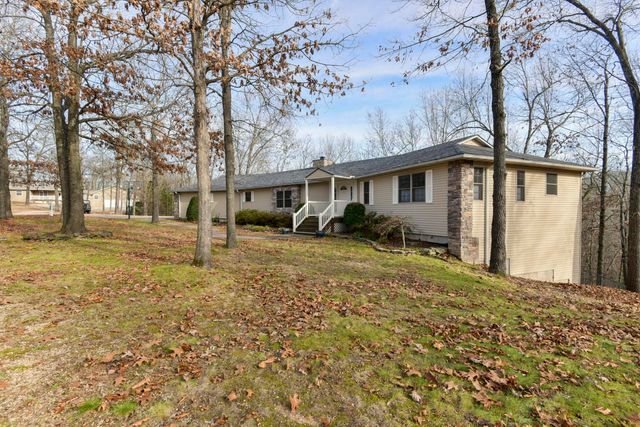368 Whitfield Lane, Hollister, MO 65672