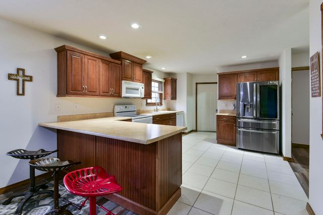 368 Whitfield Lane, Hollister, MO 65672