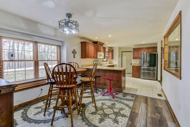 368 Whitfield Lane, Hollister, MO 65672