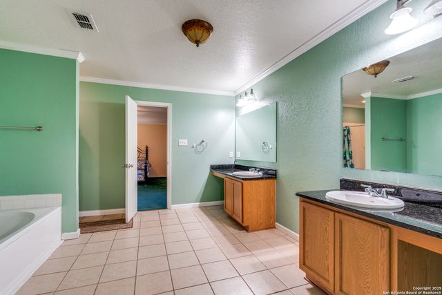 101 Gatewood Mist, Cibolo, TX 78108