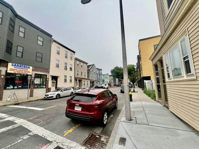 655 Saratoga C, Boston, MA 02128