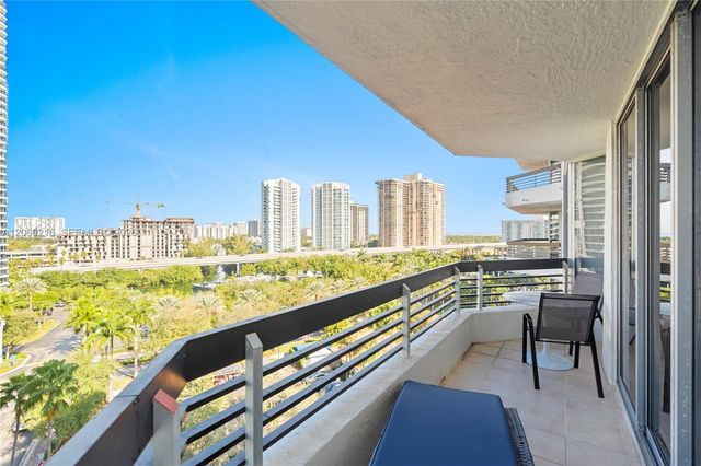 3600 Mystic Pointe Dr 1111, Aventura, FL 33180
