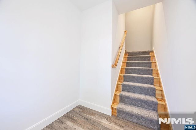 435 Jauncey Avenue, Lyndhurst, NJ 07071