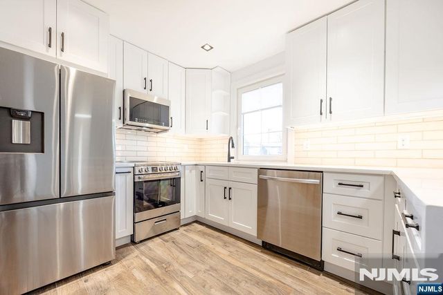 435 Jauncey Avenue, Lyndhurst, NJ 07071