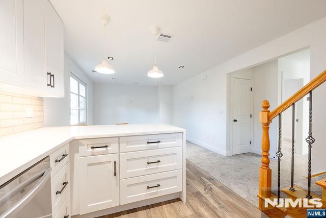 435 Jauncey Avenue, Lyndhurst, NJ 07071
