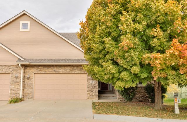 916 NW 20th Lane, Ankeny, IA 50023