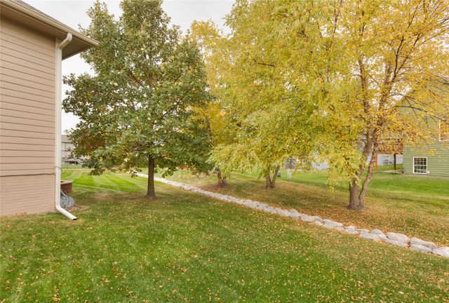 916 NW 20th Lane, Ankeny, IA 50023