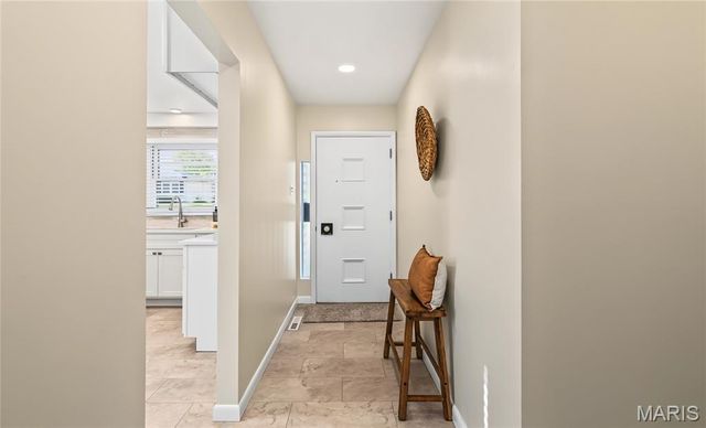908 Barton Place, St Charles, MO 63301